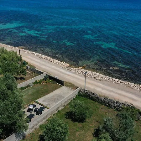 House Ana Tatil Evi Banj