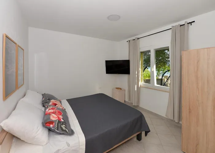 בית נופש House Ana *